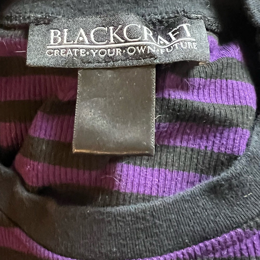 Blackcraft Crop Top - Picture 4 of 4